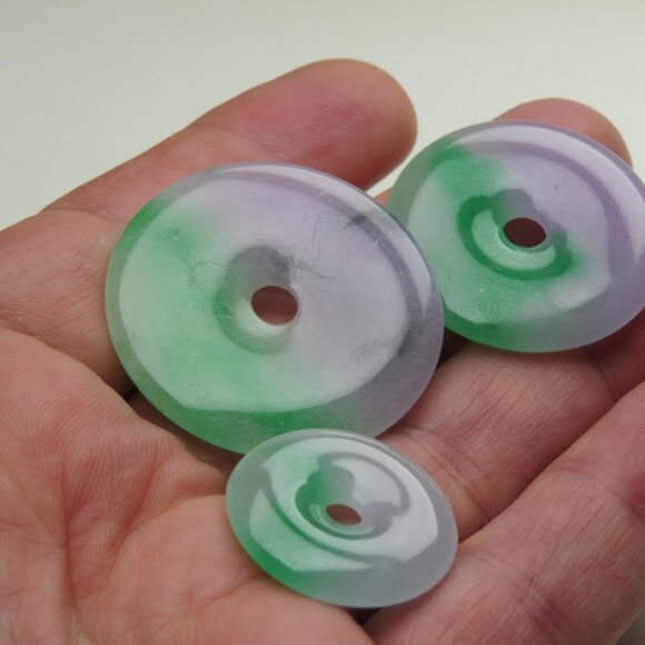 33mm Jade Donut circle disk Pendent unity and  cyclical nature of life. - Picture 5 of 5